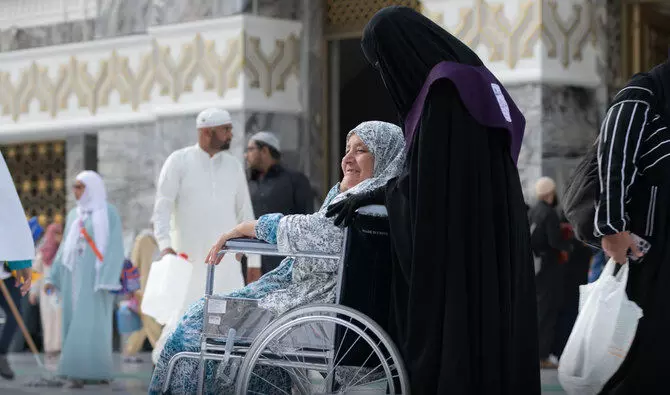 Saudi authorities, volunteers ensure smooth pilgrimage for disabled visitors