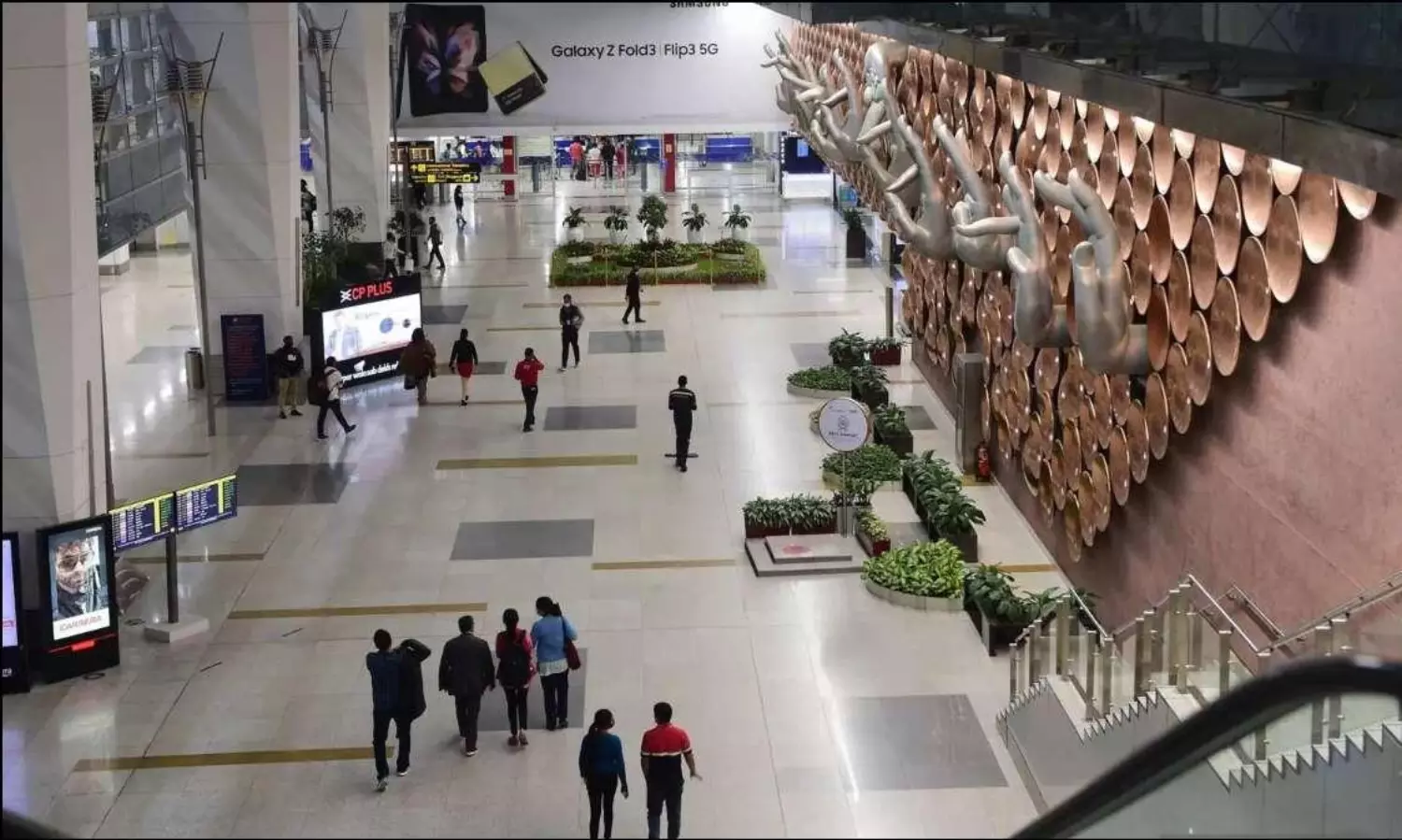 2 passengers from Gujarat held for ‘nuclear bomb’ threat at Delhi airport