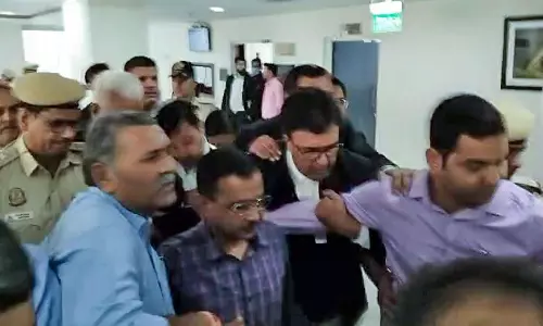 Apex court seeks ED’s response in Kejriwal’s plea against arrest