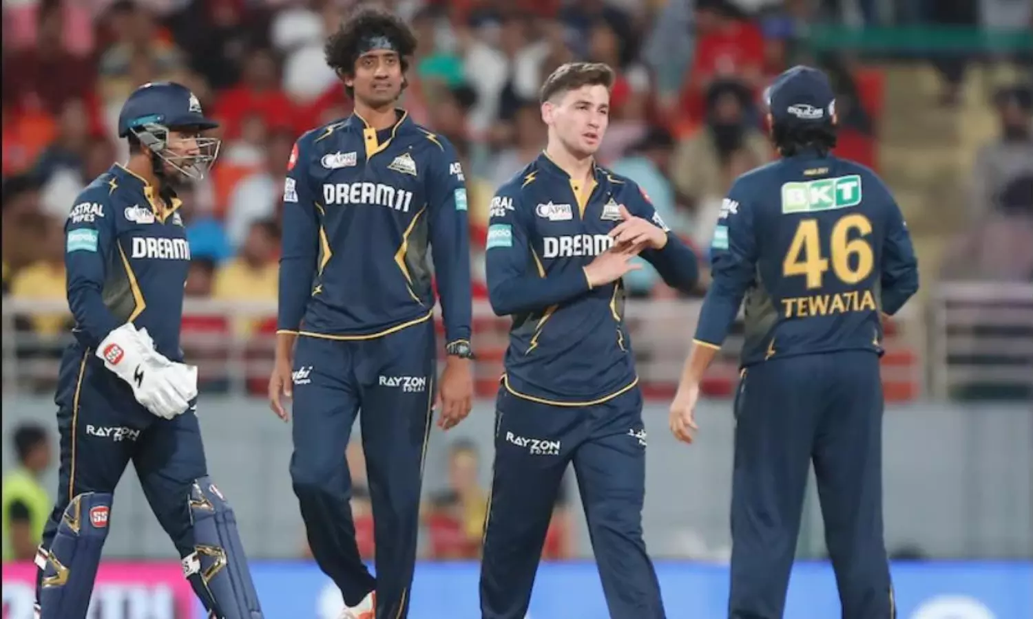 IPL: Gujarat spinners strangles Punjab for a 3-wicket win