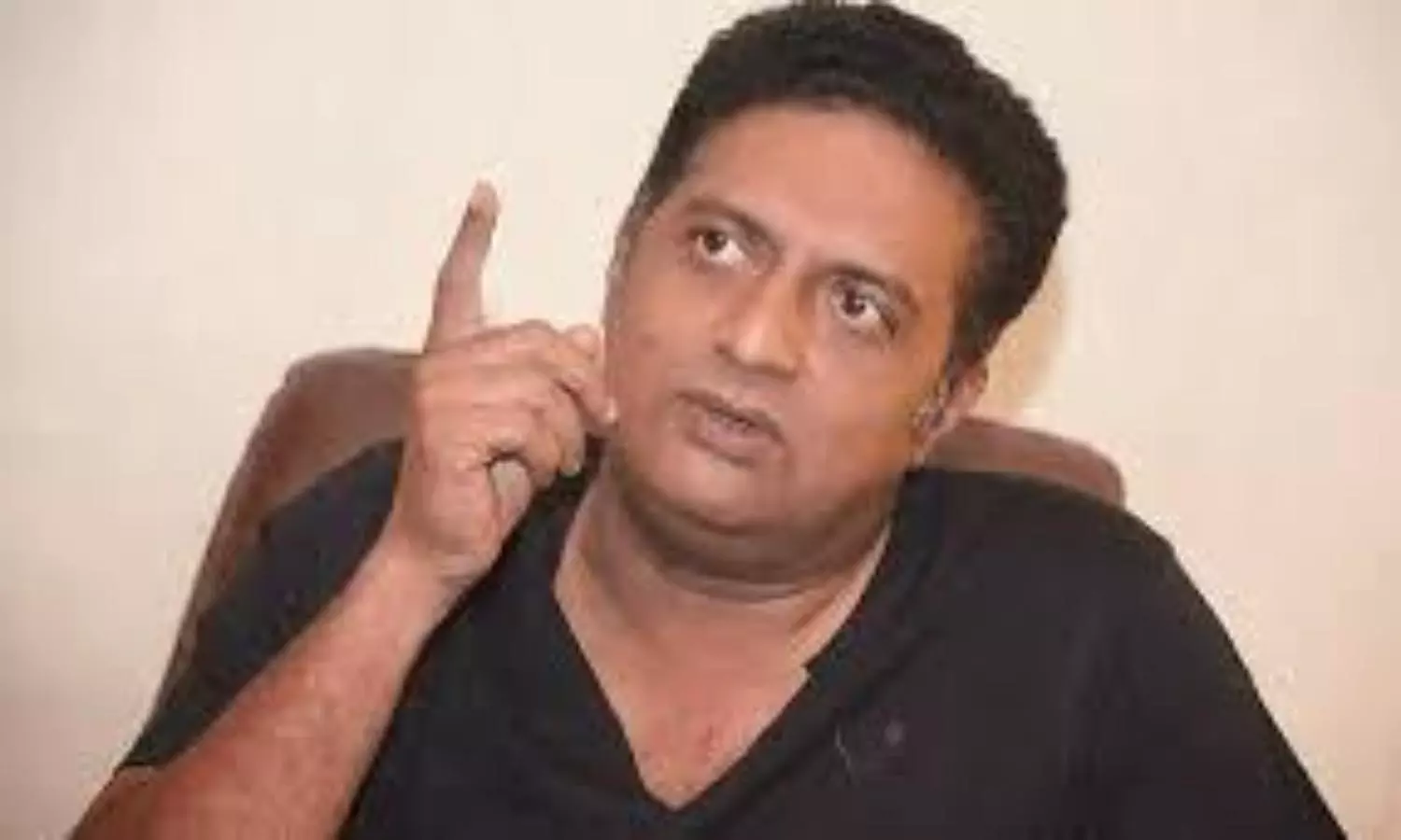 Thiruvananthapuram received a lot fromTharoor, will win: Prakash Raj