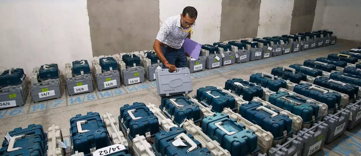 Clarification on functioning of EVMs sought by SC; calls poll panel official at 2 pm
