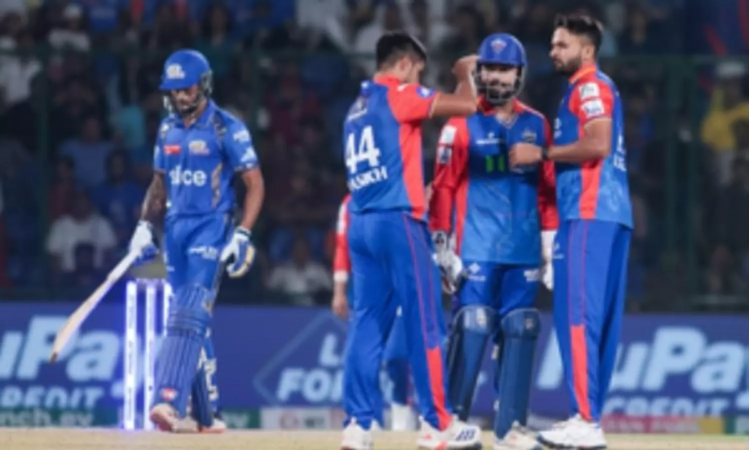 IPL: Pacers draw 10-run victory for Delhi over Mumbai