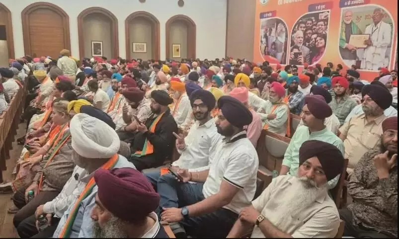 800 Sikh people joined BJP in Delhi on Saturday