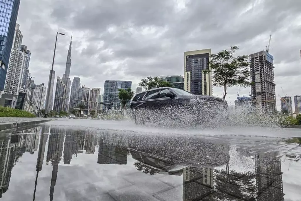 UAE prepares for heavy rain and thunder this week
