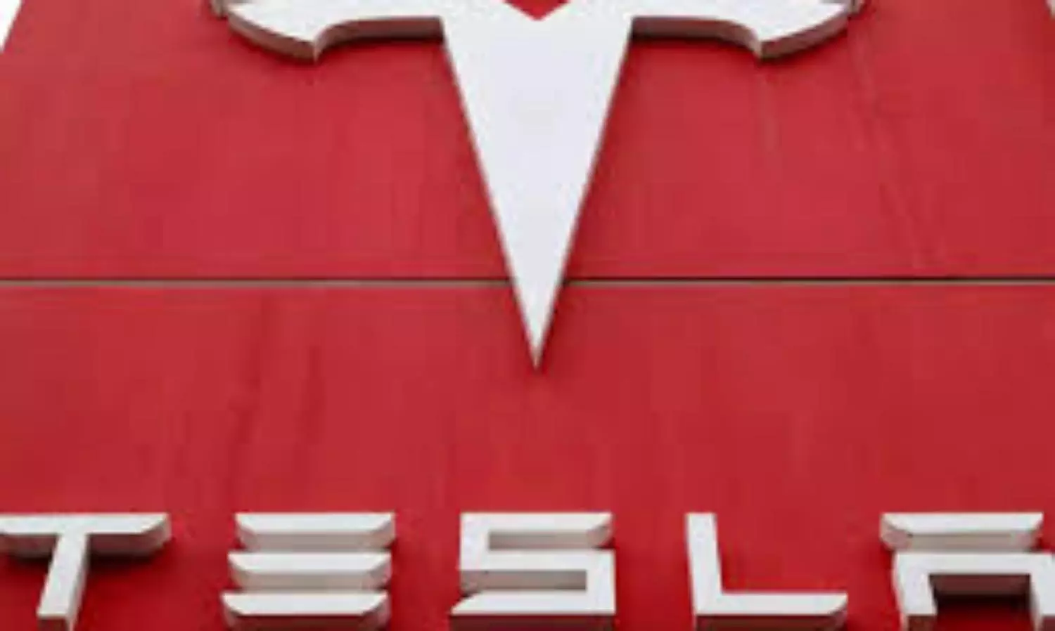 Tesla tears off entire charging team employees