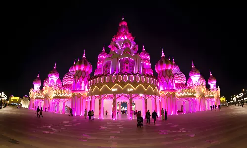 Dubais Global Village extends opening hours for final days