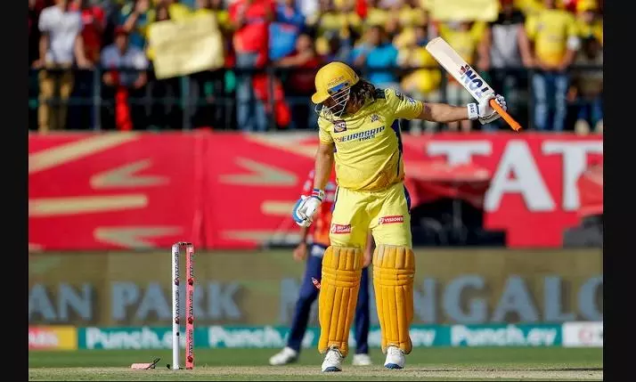 IPL: Thala Dhoni castled & golden duck; fans thunderstruck!!!
