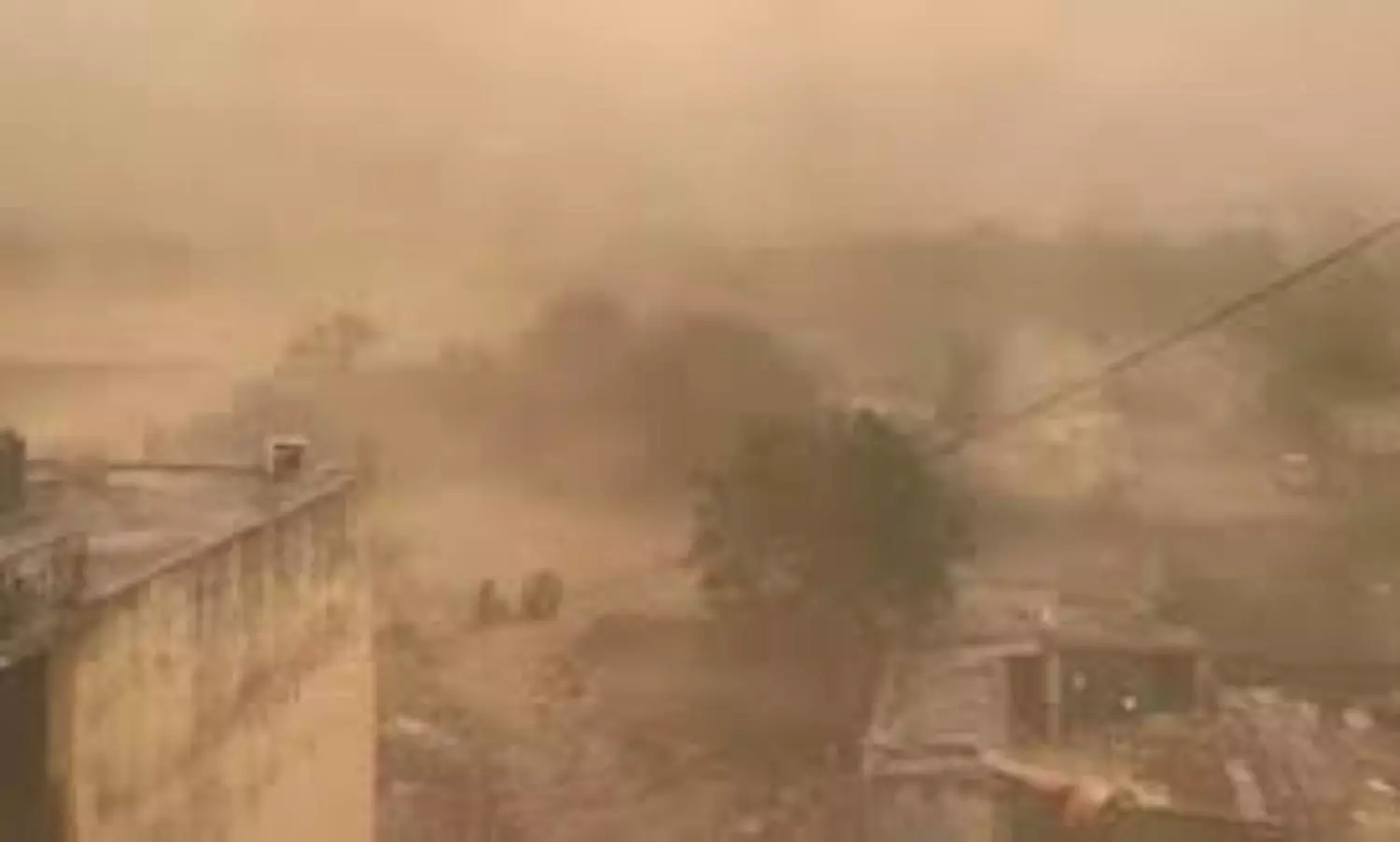National capital hits by severe dust storm