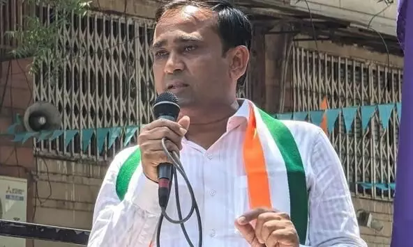 Missing Congress candidate for Surat reappears, attacks the party