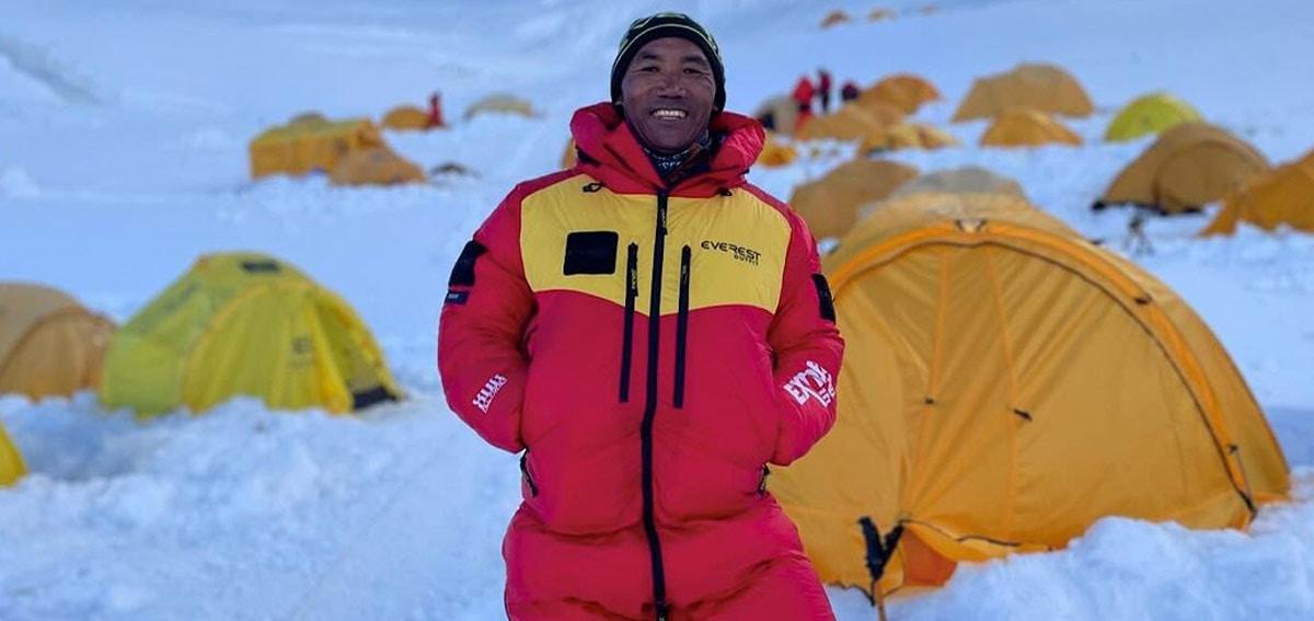 Nepal mountaineer beaks record; climbs Mt Everest for 29th time