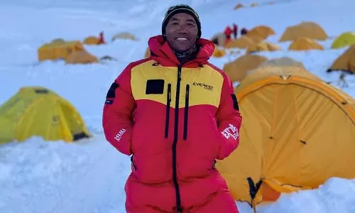 Nepal mountaineer beaks record; climbs Mt Everest for 29th time