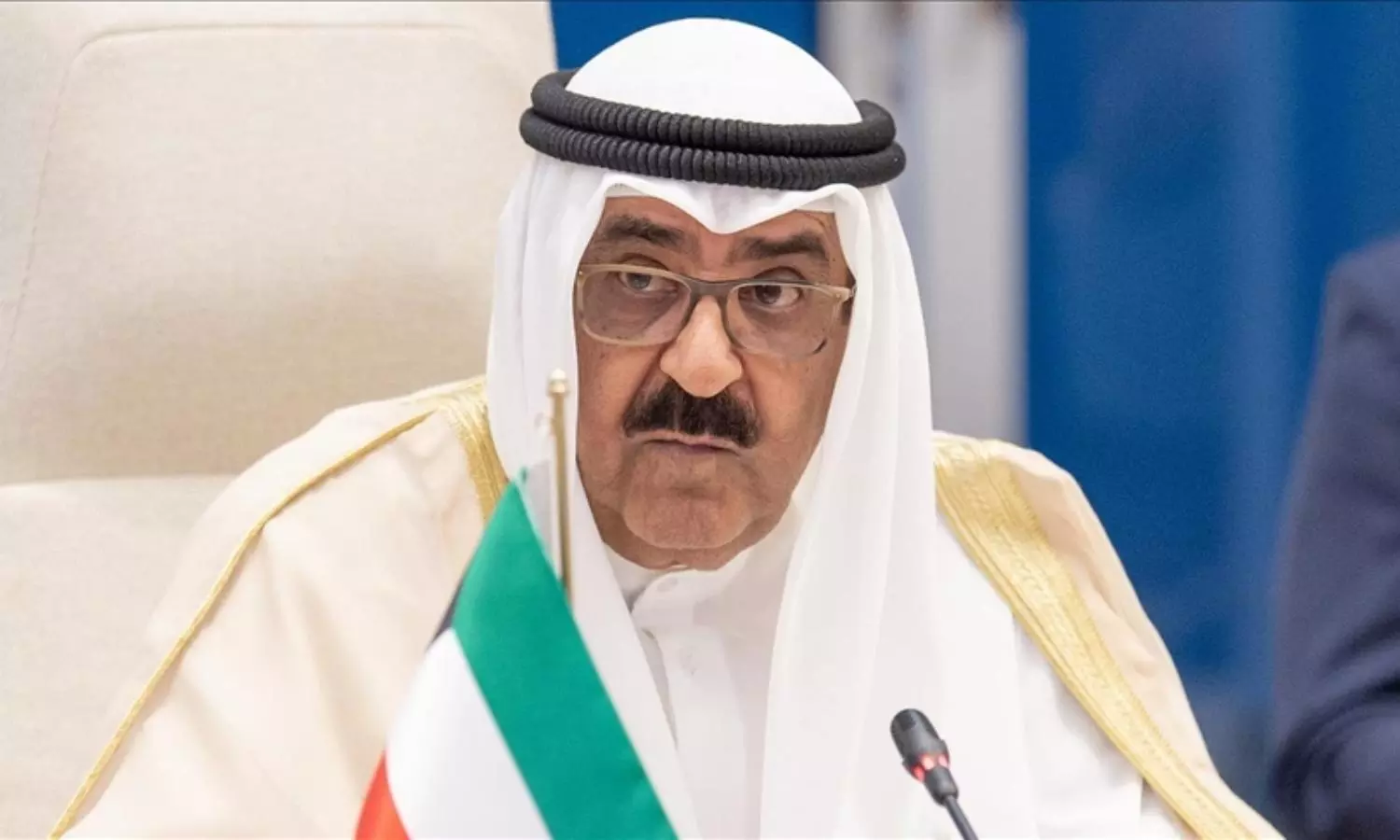 Kuwaiti Emir urges transparency from new government