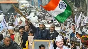 Delhi CM leads rally challenging PM to arrest AAP leaders