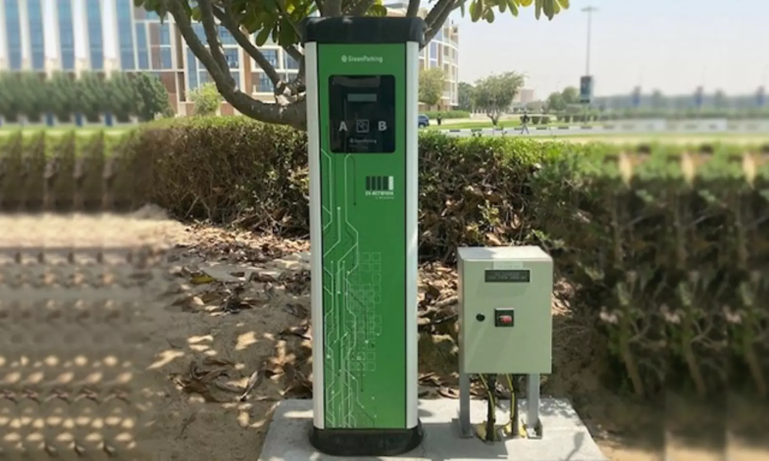 Dubai to install EV charging stations in paid parking zones