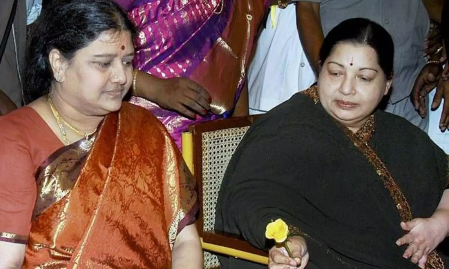 Annamalai calls Jayalalithaa a ‘Hindutva leader’, Sasikala hits back