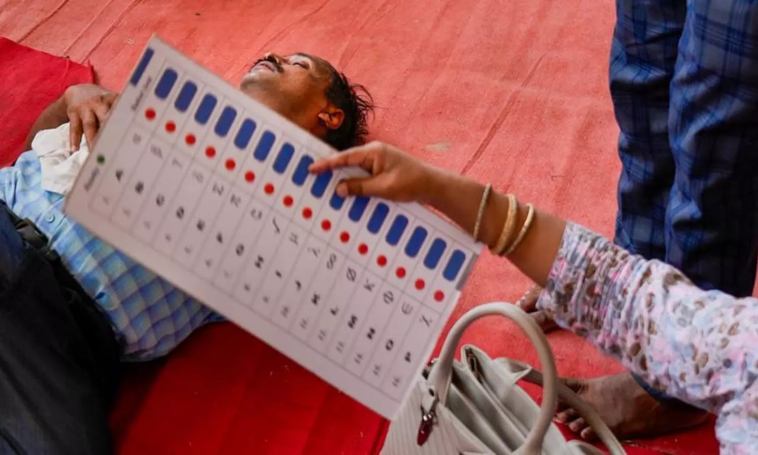 UP CEO issues booth arrangement instructions as 15 poll staff pass away due to heat