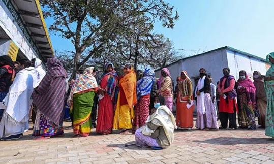 33 poll personnel die from heat wave in the final phase in UP