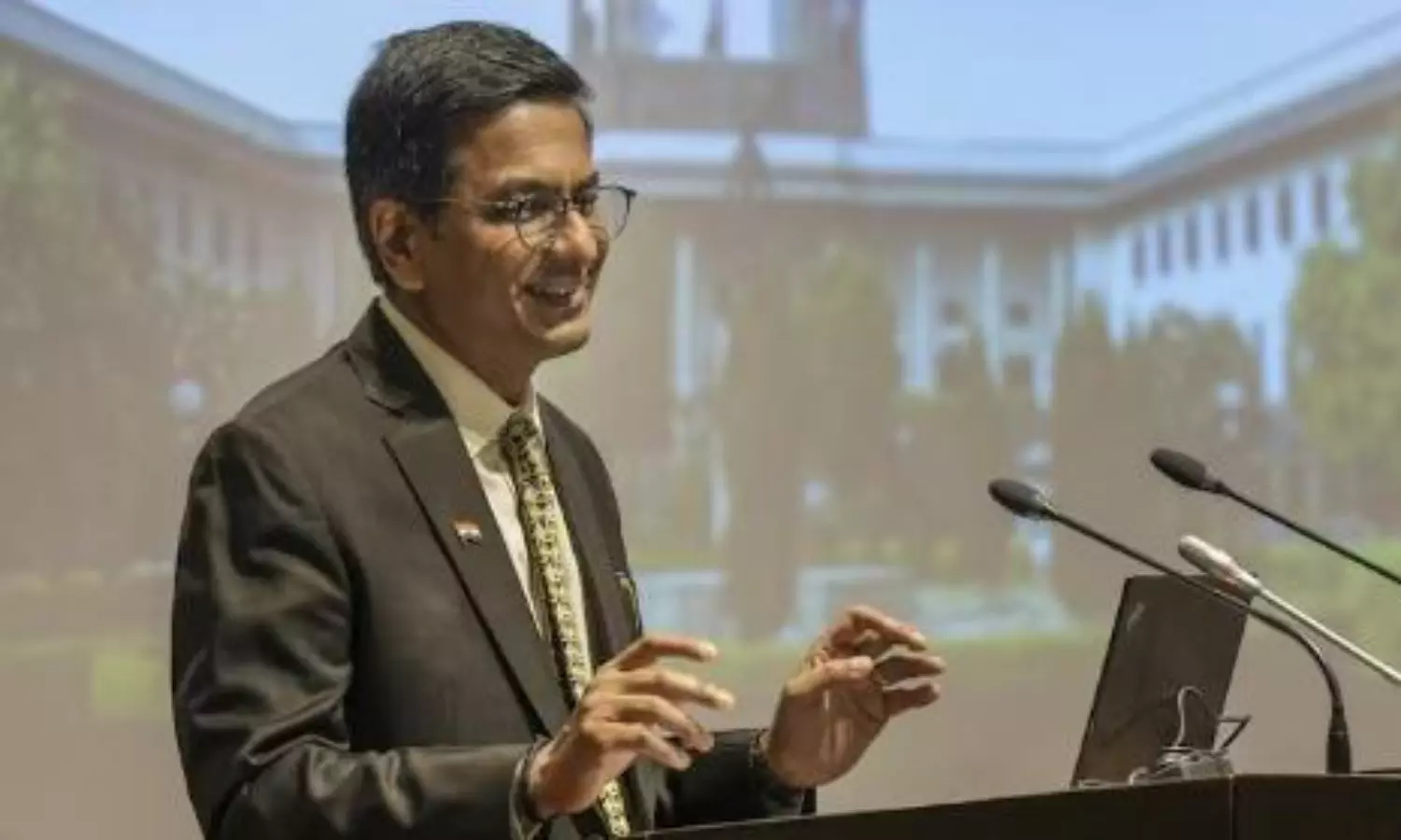 ‘Never Faced Political Pressure’: Chief Justice DY Chandrachud tells Oxford Union