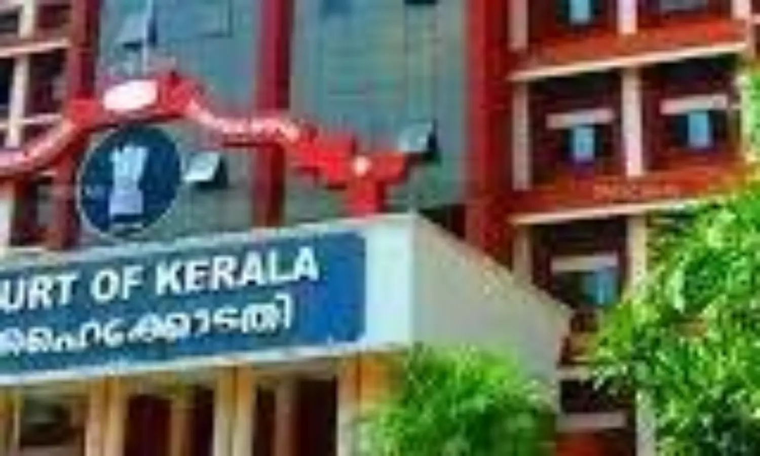 Bail granted by Kerala HC to 10 PFI members in RSS leader murder case