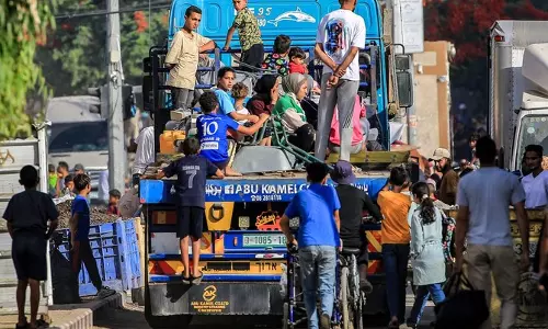 UN Report: 117.3 million forcibly displaced worldwide last Year