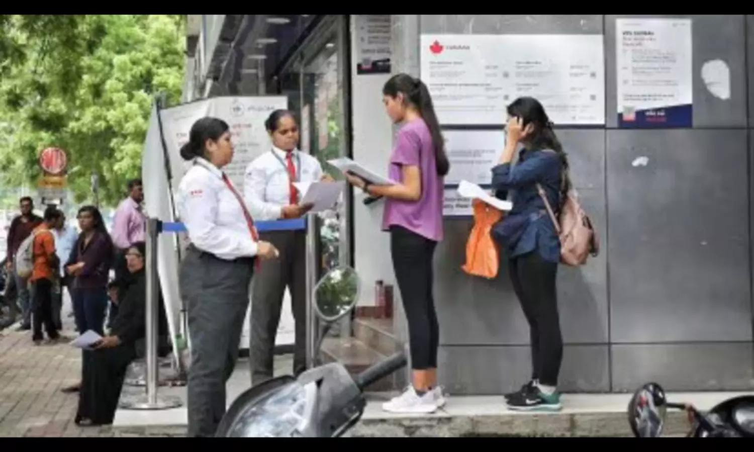 Migration survey reveals more students, women emigrating from Kerala