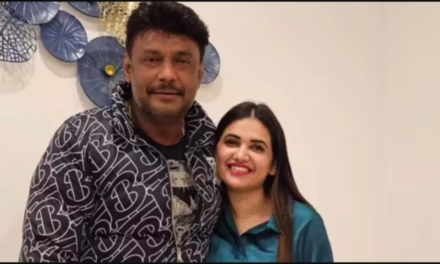 Karnataka HC allows murder-accused actor Darshan to travel