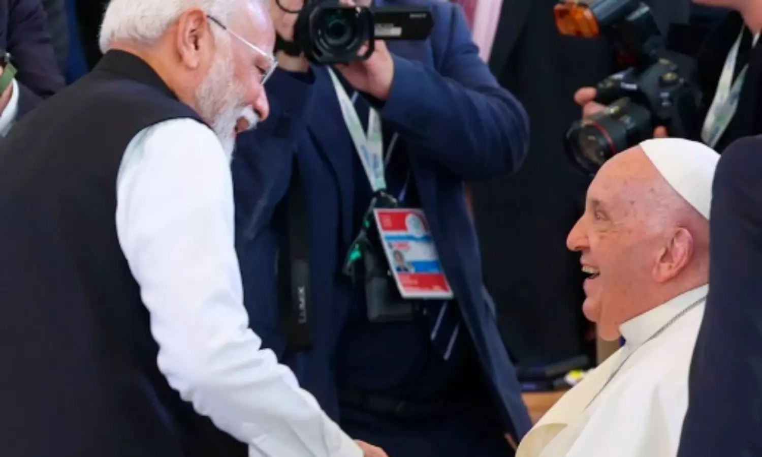 Congress apologizes after BJP says PM-Pope post insulted Christians