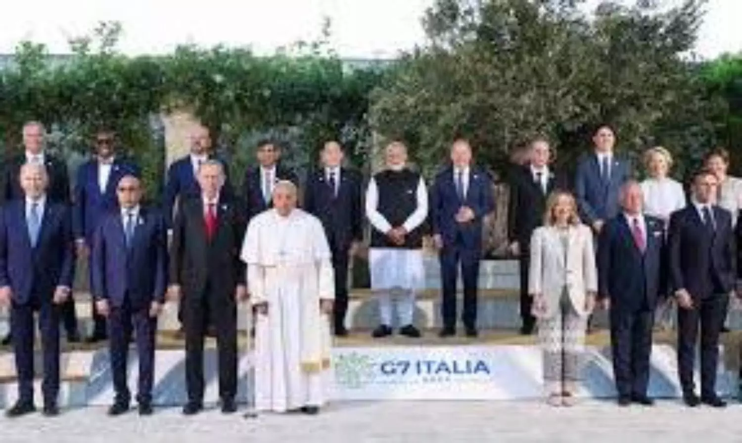 G7