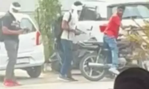 Men fire shots at Mahindra showroom in Haryana demanding ransom