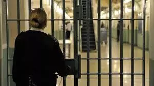 UK prisons near maximum capacity, leaving no room for new detainees