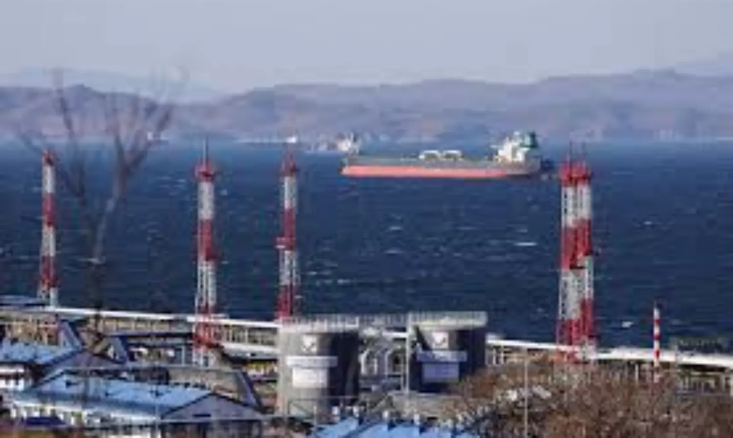 Russia extends gasoline export permit until July 31