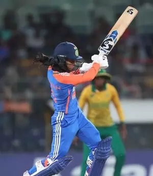 1st T20I: Indian Women defeated by South Africa by 12 runs