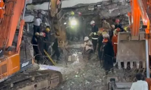 Death toll in Surat building collapse rises to 7