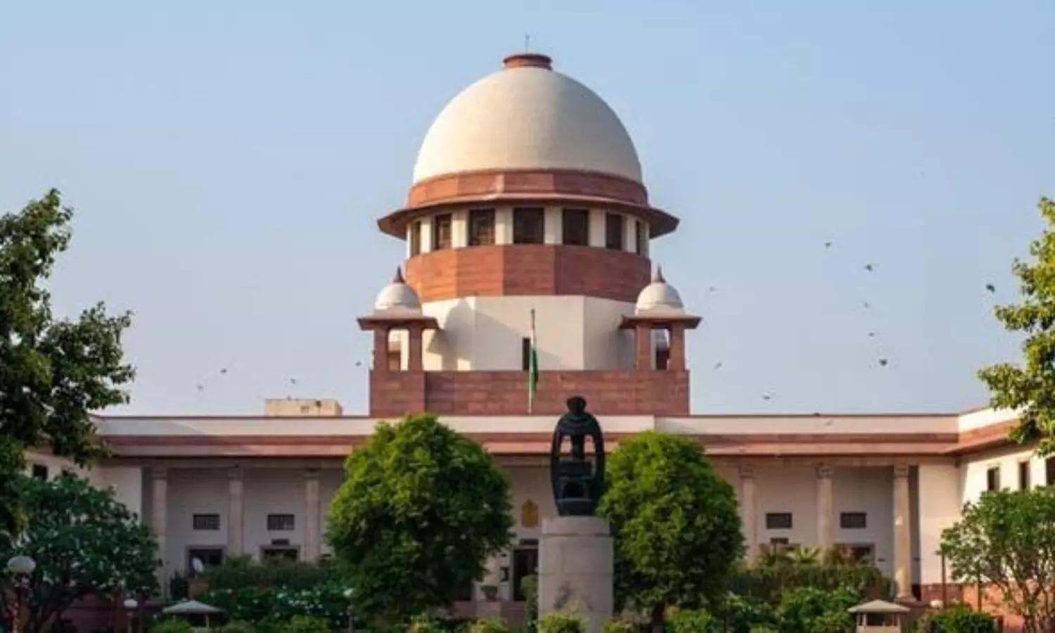 Supreme Court regains full strength as 2 judges appointed to top court