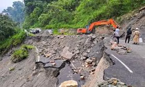 Landslide near Karnataka claims seven lives