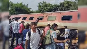 4 dead, several injured as Chandigarh-Dibrugarh Express derails