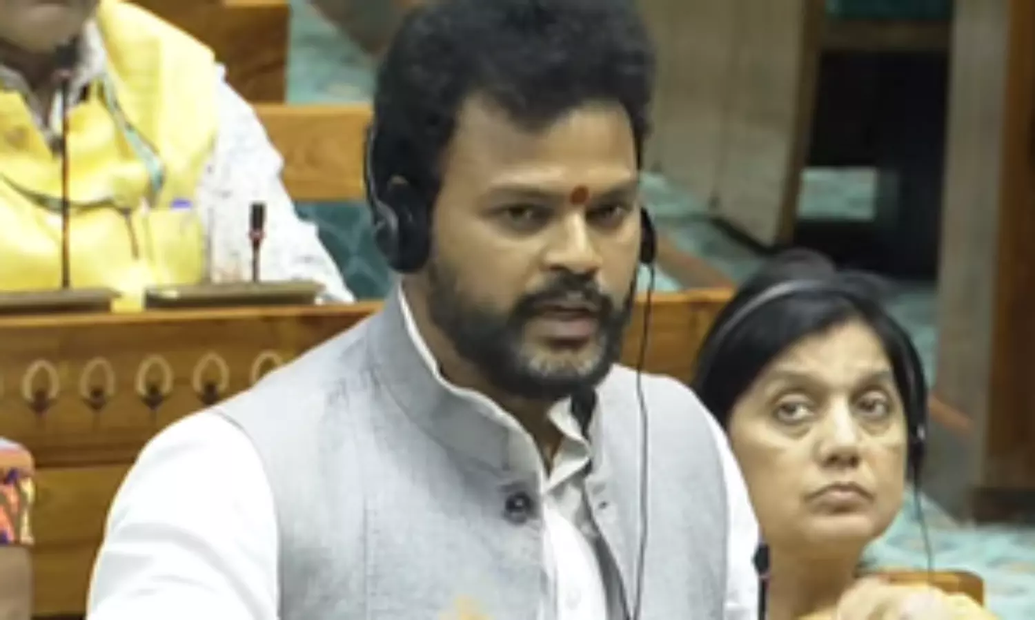 Aviation Minister assures corrective measures for flight delays, cancellations