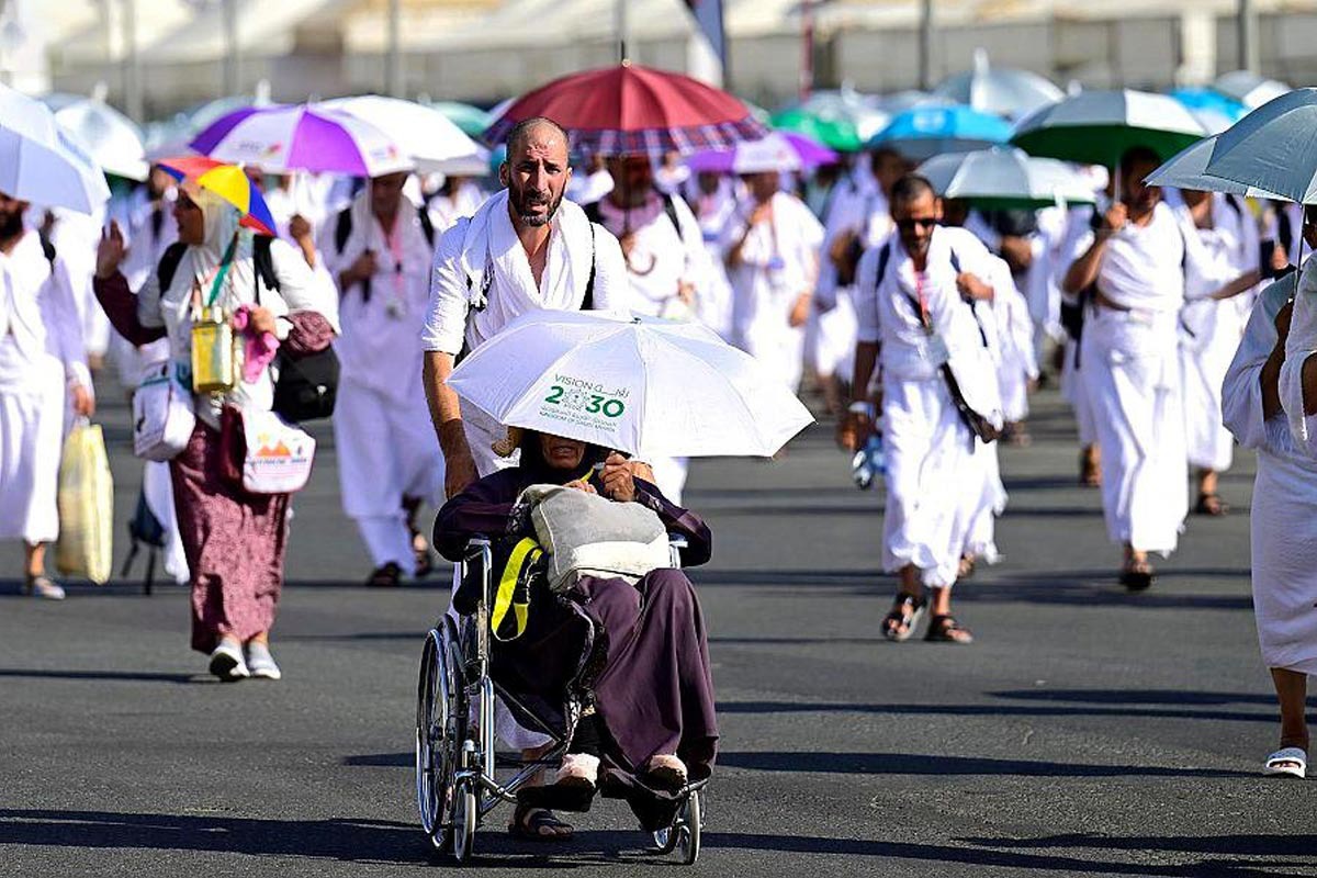 UAE cancels licenses of 4 Haj operators, fines 19 others