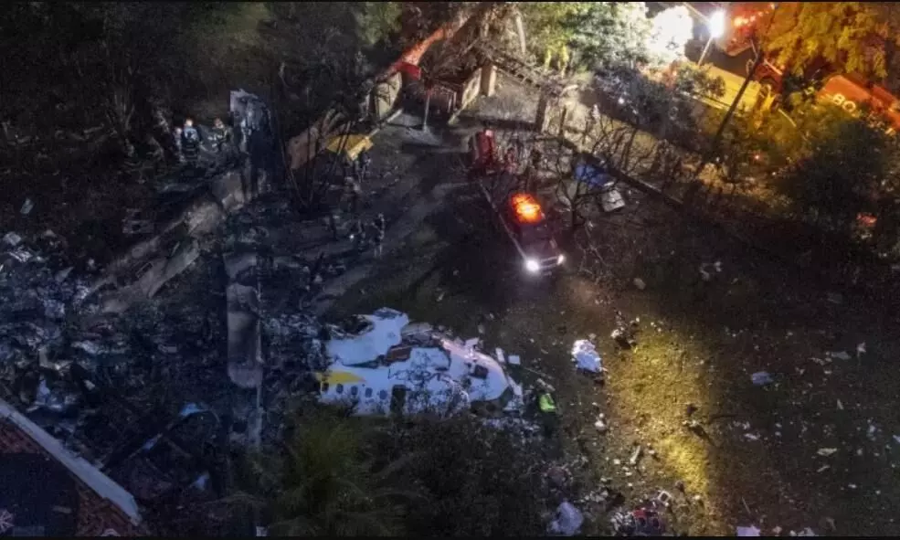 Aeroplane crashes in Brazil, killing all 61 onboard