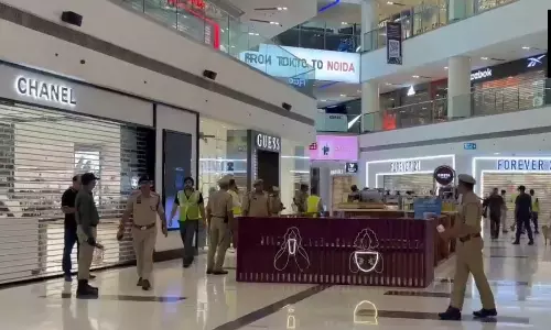 Bomb threat: mall evacuates people in Noida, but says security drill