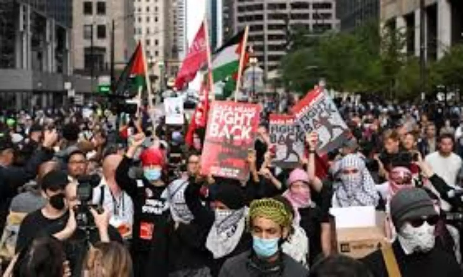 Pro-Palestinian protesters clash with police outside Israeli consulate amid DNC