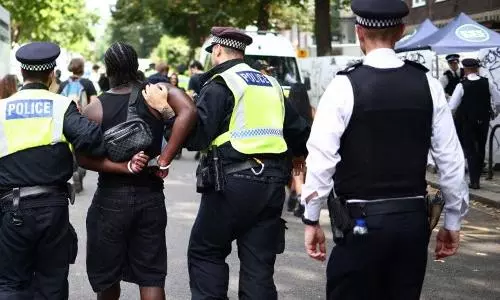 Notting Hill Carnival in London: 8 Stabbed, hundreds arrested