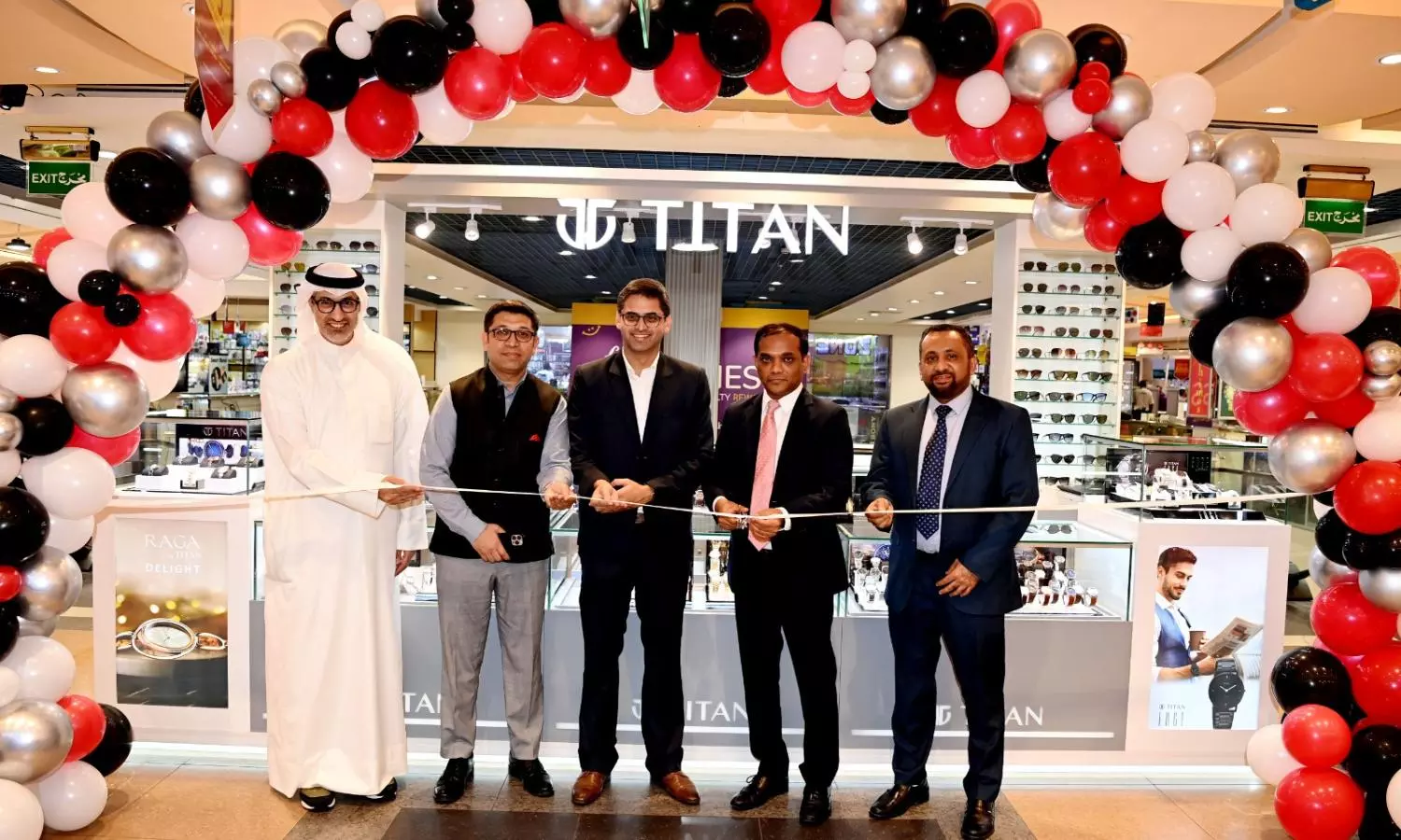 Kuwait: Exclusive Titan watches brand outlet opened at Lulu