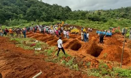 Couple reaffirms vows at landslide graveyard in Wayanad
