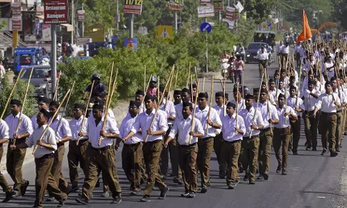 Ex-bureaucrats urge Centre to repeal order allowing govt workers to join RSS