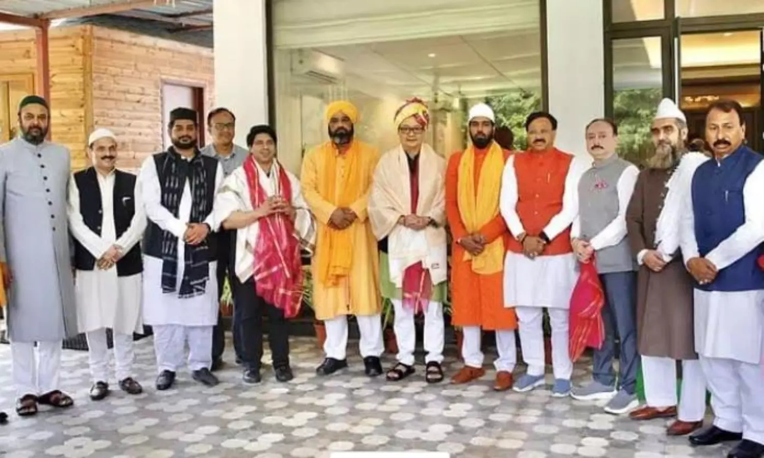 Sufi body delegation meet Minister Rijiju; back Waqf Bill