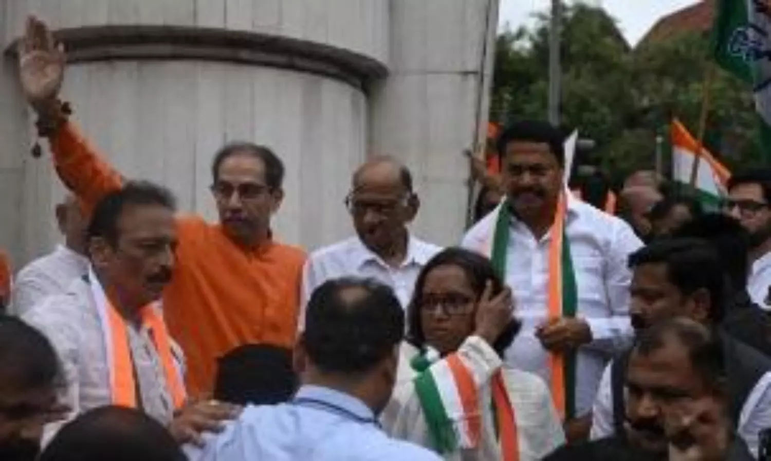 Opposition holds ‘jode maro’ protest over Shivaji statue collapse in Mumbai