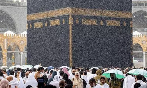 Cloud seeding shows promising results for Makkah, Holy sites: Study
