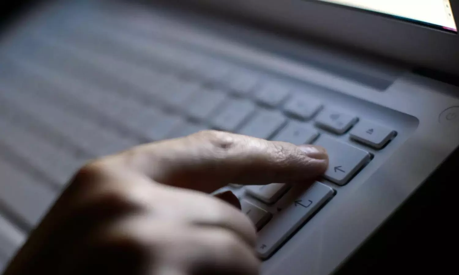 UAE journalists association backs national anti-online-trolling campaign